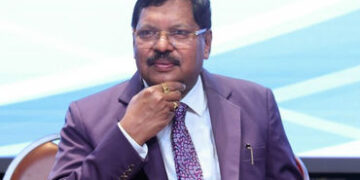 હું અને મારા સાથી સ્તબ્ધ થઈ ગયા હતા, પરંતુ હવે…: જૂતાં કાંડ પર CJI ગવઈની પ્રતિક્રિયા | Supreme Cou…