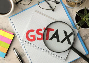 ગુજરાત SGST વિભાગના જામનગરના CAને ત્યાં દરોડા, રૂ.560 કરોડના બોગસ બિલિંગ રેકેટનો કર્યો પર્દાફાશ | Ra…