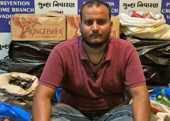 વિજિલન્સની રેડ બાદ શહેર પોલીસ જાગી ગોત્રી, નાગરવાડા, મકરપુરામાં દરોડા પાડી દારૃ-બીયર ઝડપ્યો | after …