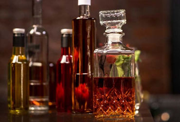 દારૂબંધીની ઐસી તૈસી : અમદાવાદમાંથી 3 વર્ષમાં 31000થી વધુ લોકો દારૂ સાથે ઝડપાયા | ahmedabad 31000 arr…