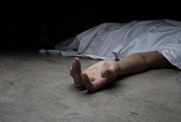 જુના બંદરની ખાડીમાંથી વાલ્કેટ ગેટના યુવાનનો મૃતદેહ મળ્યો | Body of young man from Walkett Gate found…