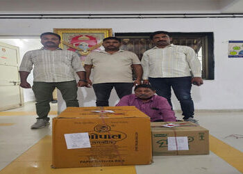 લીંબડીના રાણાગઢમાં ઘરે ક્લિનિક ચલાવતો બોગસ ડોક્ટર ઝડપાયો | Fake doctor caught running a clinic at ho…