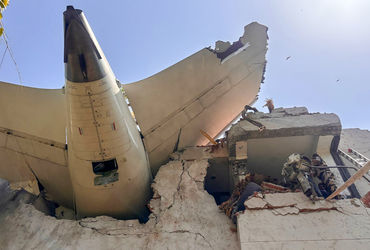 અમદાવાદ પ્લેન ક્રેશ મામલે ન્યાયિક તપાસની માંગ, પાયલટના પિતાની સુપ્રીમ કોર્ટમાં અરજી | Ahmedabad Plan…