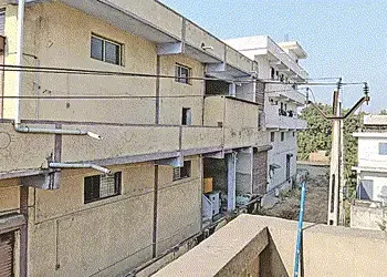 દિવાળીમાં વતન જવાની તૈયારી કરતા ત્રણ મજૂરોને કરંટ લાગ્યો ઃ બેનાં મોત | Three laborers got electrocut…