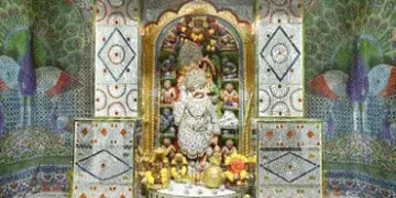 VIDEO: સાળંગપુરધામમાં શ્રી કષ્ટભંજનદેવ હનુમાનજીને 15 કિલોના હીરાજડિત ચાંદીના વાઘાનો દિવ્ય શણગાર | Sa…