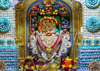 કારતક માસના પહેલાં શનિવારે સાળંગપુરમાં ભક્તોનું ઘોડાપૂર! ચલણી નોટોથી કરાયો ‘દાદા’નો શણગાર | salangpu…