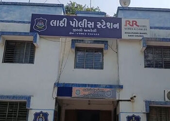 અમરેલી: લાઠીમાં પતિએ પત્નીનું ગળું દબાવી કરી હત્યા, પોલીસે ફરાર આરોપીની શોધખોળ હાથ ધરી | Husband str…