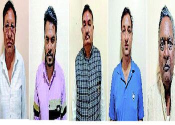 ઉપરીયાળાના સરપંચ, ભાજપના પૂર્વ હોદ્દેદાર સહિત 5 જુગારીયા ઝડપાયા | 5 gamblers arrested including sarp…