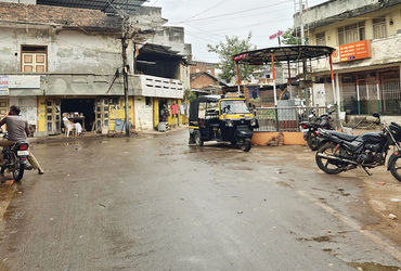 વહેલી સવારથી જ વાદળછાયો માહોલ છવાયો હતો | The weather had been cloudy since early morning