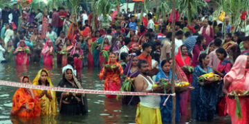વડોદરામાં છઠ પૂજાની ઉત્સાહભેર ઉજવણી કરાઈ | Chhath Puja celebrated with enthusiasm in Vadodara