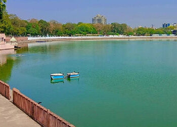 હરણીકાંડ બાદ કાંકરિયામાં બંધ કરાયેલી બોટિંગ સેવા દોઢ વર્ષે ફરી શરૂ થશે! કમિટીનું ક્લિયરન્સ બાકી | ka…