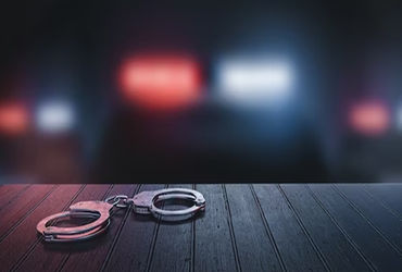 જામનગર શહેર અને લાલપુર પંથકમાં પોલીસના દારૂ અને જુગાર અંગે 15 સ્થળે દરોડા | Police raid 15 places in…