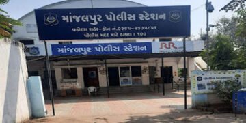 વડોદરામાં જાહેરમાં ઝાપાઝપી કરતા લોકોનો વિડીયો વાયરલ થયો : એક ઝડપાયો | Video of people publicly thras…