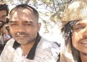 શાહરુખ ખાનને ઓળખો છો…?’, સુદાનમાં અપહરણ કરાયેલા ભારતીય યુવકને RSFના લડાકૂઓનો સવાલ! | Do you know S…