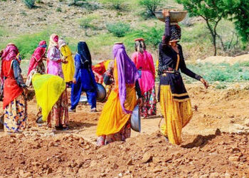 સુપ્રીમ કોર્ટ દ્વારા ઝટકો અપાયા બાદ મોદી સરકારનું નરમ વલણ, બંગાળમાં ફરી મનરેગા શરૂ કરશે | after sc s…