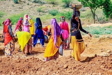 સુપ્રીમ કોર્ટ દ્વારા ઝટકો અપાયા બાદ મોદી સરકારનું નરમ વલણ, બંગાળમાં ફરી મનરેગા શરૂ કરશે | after sc s…