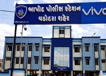 વડોદરામાં સયાજીપુરાની જમીનના વિવાદમાં 10 સામે ફરિયાદ દાખલ | Complaint filed against 10 in Sayajipura…