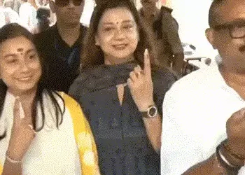 બિહાર ચૂંટણીમાં સાંસદે 2 વખત આપ્યો મત? VIDEO જાહેર કરીને કોંગ્રેસે ઉઠાવ્યો સવાલ | Bihar MP Shambhavi…