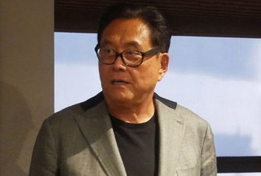 ‘માર્કેટ ભયાનક રીતે ક્રેશ થશે, હું 1971થી સોનું…’, રોબર્ટ કિયોસાકીએ જણાવી ભવિષ્યની રણનીતિ? | rober…