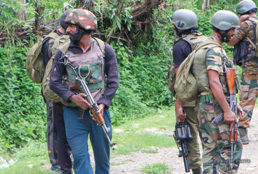 બીજાપુરમાં સુરક્ષા દળો સાથેની અથડામણમાં છ માઓવાદી ઠાર, ઑટોમેટિક હથિયારો જપ્ત | Chhattisgarh : Encoun…