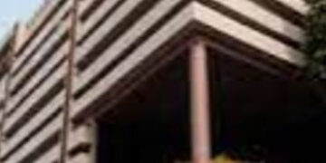 ૨૫ કરોડનું આંધણ કરી આઠ વર્ષ પહેલાં પ્લાન્ટ બનાવાયો હતો, આઠ વર્ષથી ચાલતો રેડિયેશન પ્લાન્ટ બંધ કરવો કે…