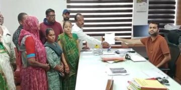 ધ્રાંગધ્રાના નરશીપરામાં મોબાઈલ ટાવરની કામગીરી બંધ કરવા માંગ | Demand to stop the operation of mobile…