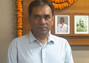 ‘મોટી મોટી વાતો રહેવા દો…’: MLA પ્રકાશ વરમોરા સોશિયલ મીડિયા પર ફરી ટ્રોલ, લાઇવ આવતાં જ લોકોએ ઉધડો …