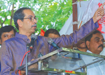 ‘કોઈ દિલ્હી ગયું અને કહ્યું પપ્પા મને માર્યો…’, નામ લીધા વગર ઉદ્ધવ ઠાકરેનો એકનાથ શિંદે પર કટાક્ષ |…