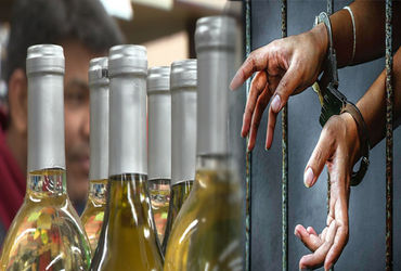 જામનગરમાં દિગ્વિજય પ્લોટ વિસ્તારમાં રહેતી મહિલાએ પોતાના નશાખોર પતિને નશાભરી હાલતમાં પોલીસના હાથે પકડ…