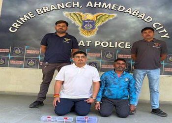 બોડકદેવમાં ફાયરિંગ કેસમાં નાસતા ફરતા બે આરોપીઓ ઉજ્જૈનથી ઝડપાયા, રિવોલ્વર અને 10 જીવતા કાર્ટીઝ જપ્ત |…