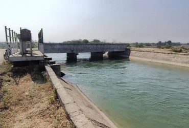 કટુડા નજીક મોરબી બ્રાંચ કેનાલના દરવાજા ગેરકાદે ખોલતા લાખો ગેલન પાણીનો વેડફાટ | Lakhs of gallons of w…