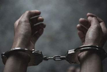 ધ્રોલના પોકસોના ગુનામાં ફરાર પાકા કામનો કેદી સાડા ત્રણ વર્ષે ઝડપાયો | accused of a POCSO offence in …