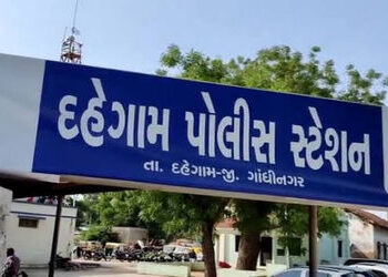 દહેગામના કનીપુર ગામે તસ્કરોનો તરખાટ બંધ મકાનમાંથી રૃ. ૪.૪૪ લાખની ચોરી | 4 44 lakh stolen from a hous…