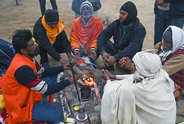 ઠંડી ‘ભૂલાઈ’ : 8 શહેરોમાં 18 ડિગ્રીથી વધુ તાપમાન, અમદાવાદમાં સામાન્યથી 6 ડિગ્રી વધુ | Temperatures a…