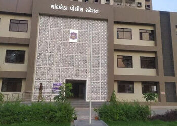 અમદાવાદના ચાંદખેડા પોલીસ સ્ટેશનની ઈમારતથી યુવકે ઝંપલાવી આપઘાત કર્યો, કારણ જાણી ચોંકશો | Man Dies Aft…