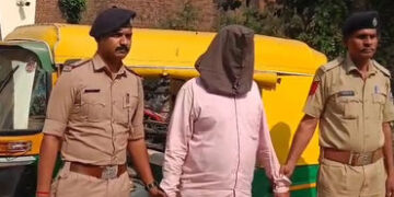 VIDEO: સ્કૂલે મુકવા જતા બાળકોને ચોકલેટની લાલચ આપી શોષણ કરવાના ગંભીર કેસમાં રિક્ષાચાલકની ધરપકડ, પોલીસ…