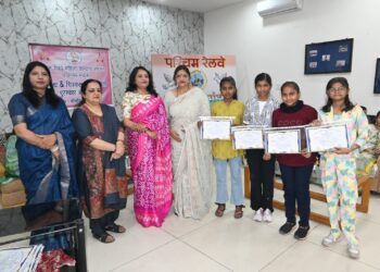 પશ્ચિમ રેલવે મહિલા કલ્યાણ સંગઠન – ભાવનગર મંડળ દ્વારા નિબંધ અને ચિત્રકલા સ્પર્ધાના વિજેતાઓનો ભવ્ય સન્…
