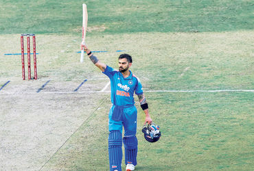 કોહલી@52 : એક ફોર્મેટમાં સૌથી વધુ સદીનો તેંડુલકરનો રેકોર્ડ તોડયો | Kohli@52: Breaks Tendulkar’s reco…