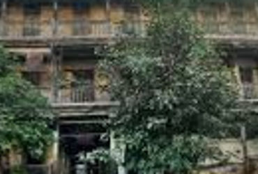 માંડવી સેન્ટ્રલ લાયબ્રેરી સામે ૧૫૦થી પણ વધુ વર્ષ જૂના રાધા વલ્લભ મંદિરનું નવીનીકરણ માટેનું છેલ્લા ત્…