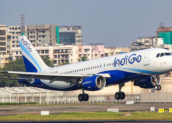 બોમ્બની ધમકી મળતાં કુવૈત જતું વિમાન અડધેથી પાછું ફર્યું, મુંબઈમાં ઈમરજન્સી લેન્ડિંગ