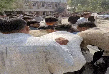 ભાવનગર NSUI પ્રમુખની ‘ડિજિટલ અરેસ્ટ’ કૌભાંડમાં ધરપકડ: અમદાવાદમાં ABVP નો ઉગ્ર વિરોધ | bhavnagar nsui…