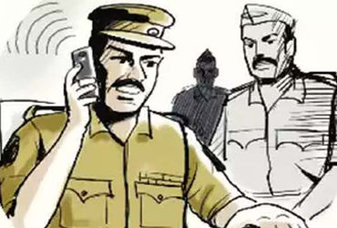 બીમાર માસુમ પુત્રી સાથે સાસરીમાં પરત આવતા પરિવારે પરિણીતાની ધોલાઈ કરી | Family beats up Married woma…