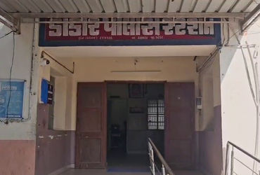 ધરપકડ થાય એ પહેલા જ PSI ફરાર… અંજારની પરિણીતા સાથે દુષ્કર્મ આચરનાર શખ્સ અને મદદગારી કરનાર પોલીસ કર…