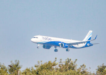 ઈન્ડિગો પર એક્શનની તૈયારીમાં સરકાર! ફ્લાઈટ શેડ્યૂલમાં કાપ મૂકી બીજી એરલાઈન્સને અપાશે સ્લૉટ