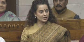 VIDEO: લોકસભામાં વોટ ચોરી અંગે બોલતા અચાનક કંગના રણૌત કેમ માફી માગવા લાગ્યા? | Kangana Ranaut Slams …