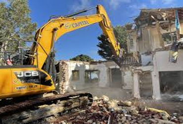 અલંગ સહિતના ગામોમાં ફરી ડિમોલેશનનો તખ્તો ગોઠવાતા ગ્રામજનો-શ્રમિકોમાં વિરોધ | Protests among villager…