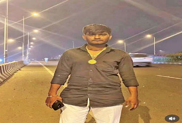 ખાતરીપુરના બસ સ્ટેન્ડ પાસે ડમ્પરે બાઇકને ટક્કર મારતા યુવકનું મોત | A youth died after a dumper hit h…