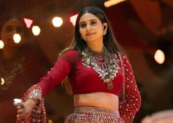 જાણીતી ગુજરાતી સિંગર કિંજલ દવેની આંતરજ્ઞાતિય સગાઈ મુદ્દે વિરોધ, સમાજ દ્વારા પરિવારનો બહિષ્કાર | Kinj…