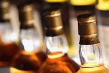 ચોટીલા નજીક બળદેવ હોટલમાંથી 72 લાખનો દારૃ સાથે ટ્રક ચાલક ઝડપાયો | Truck driver caught with liquor wo…