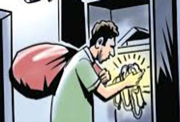 મકાનના તાળા તોડી રૃા. ૯.૮૫ લાખની મતાની ચોરી કરનારો પકડાયો | Emon mwan a ares pokiten an soläni Rs Em…